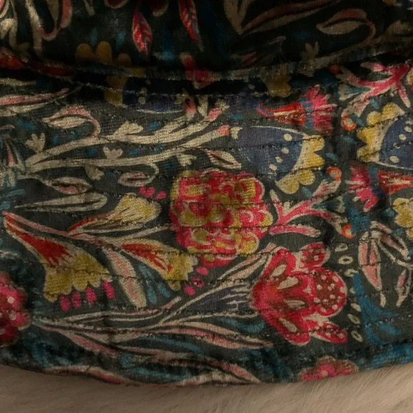 Natural Life Printed Velvet Bucket Hat - Picture 7 of 7